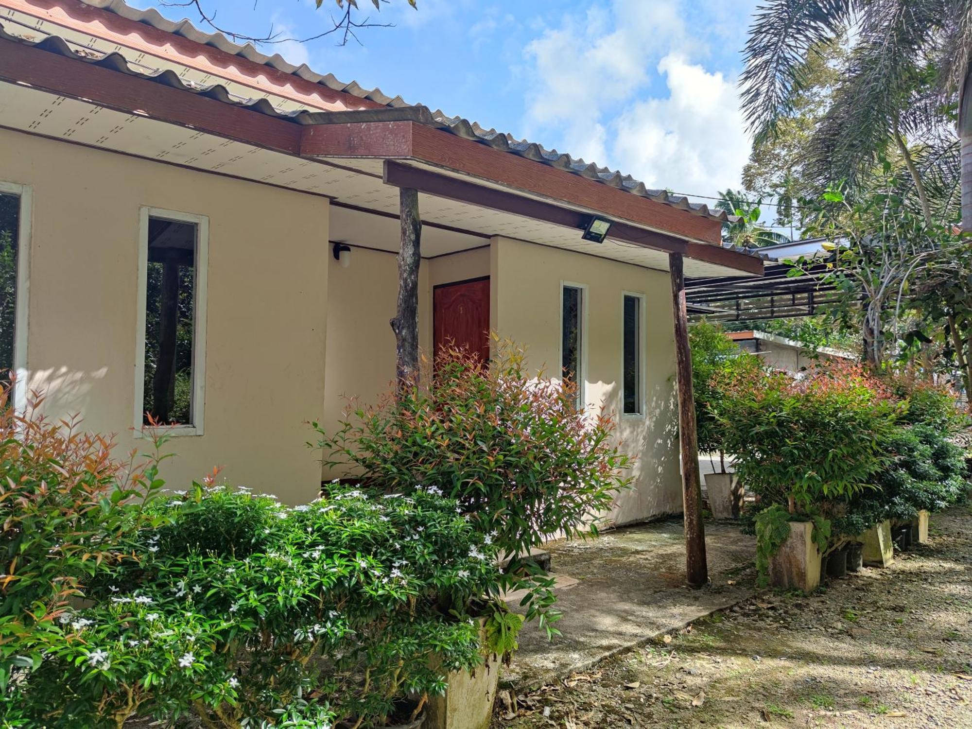 Baan Suan Tondin Hotel Satun Exterior photo