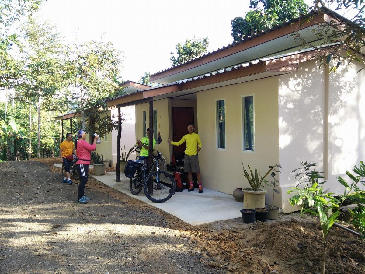 Baan Suan Tondin Hotel Satun Exterior photo