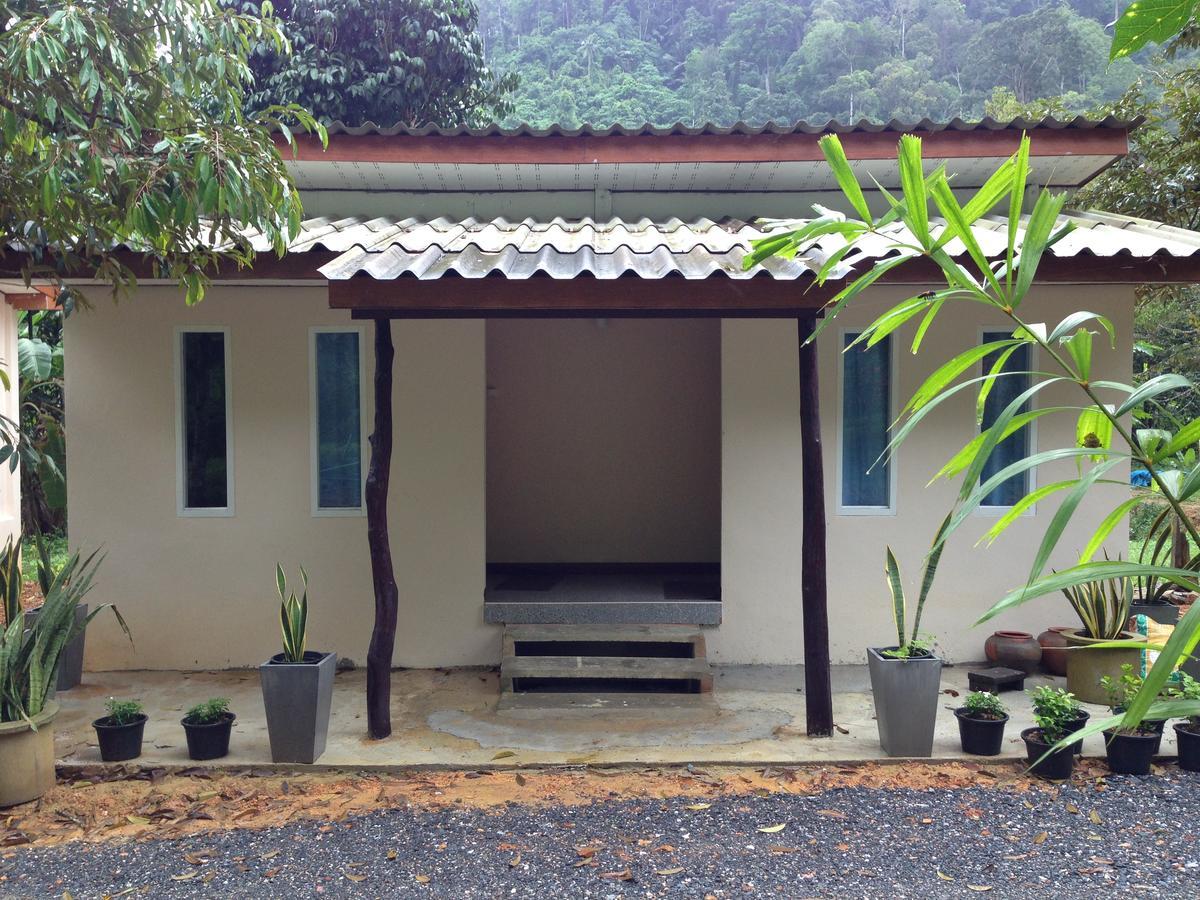 Baan Suan Tondin Hotel Satun Exterior photo